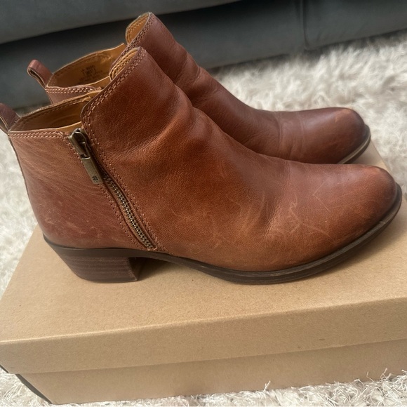 Lucky Brand Basel Bootie Size 7.5 - Picture 5 of 12